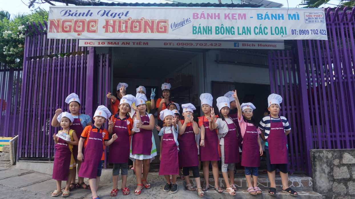Chương trình trải nghiệm tháng 10/ 2019 "Quà tặng mẹ yêu"